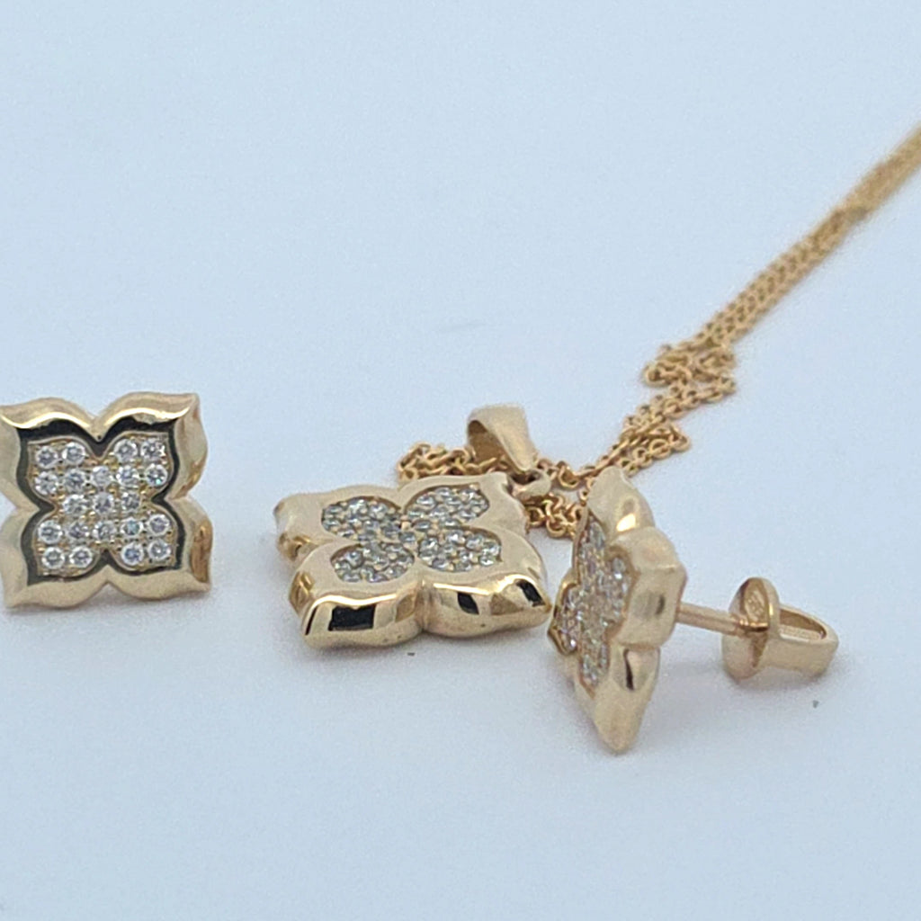 Yellow Gold Charm Necklace with Round Brilliant Cut Diamonds